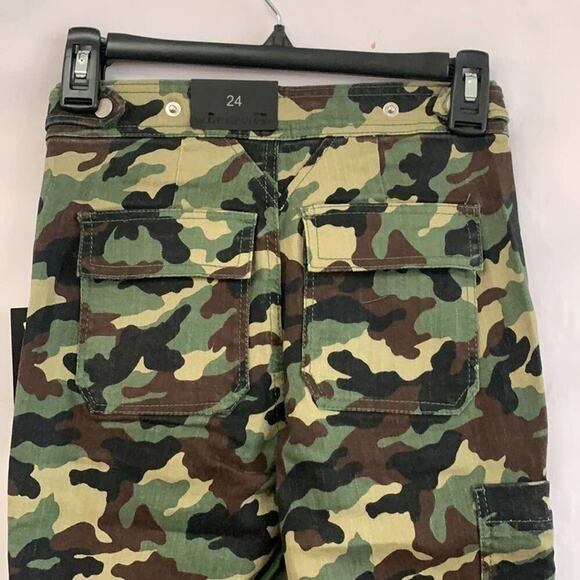 NWT BLUE REVIVAL TEDDY CARGO SKINNY ANKLE JEANS 24 - Picture 4 of 9